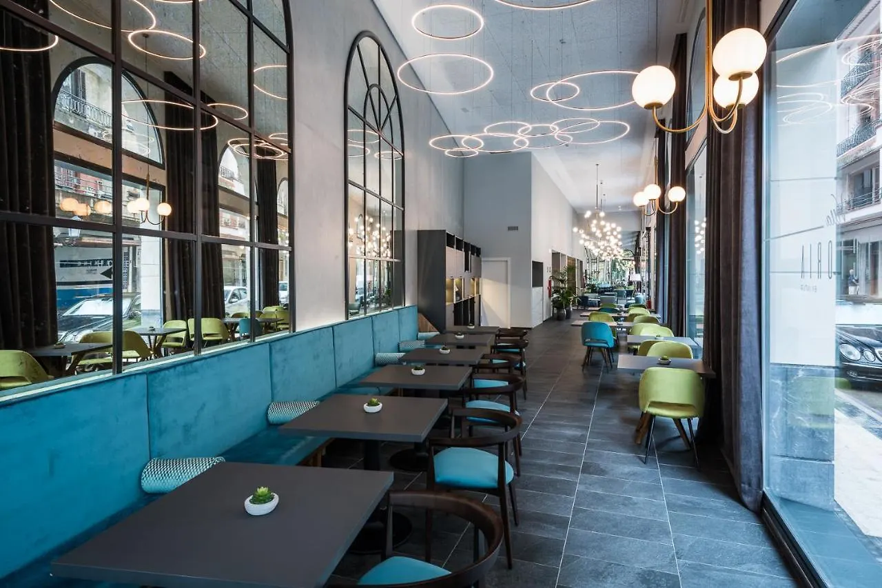 Intelier Victoria Hotel San Sebastian 2*,